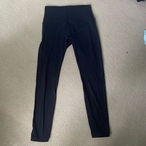 Lululemon women black align cropped leggings
